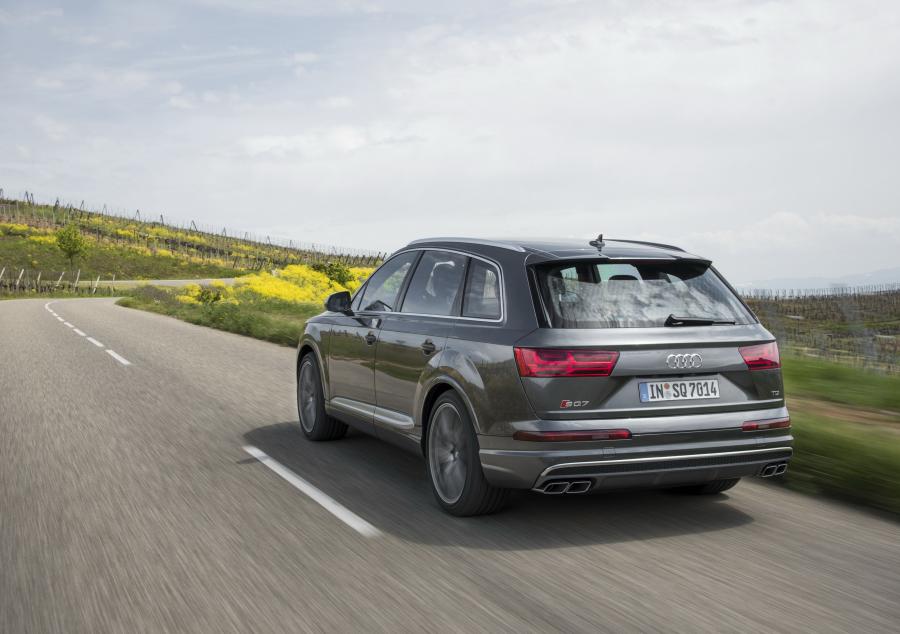  Audi SQ7 TDI (4M) 2016 года  (WW) (фото 28 из 35)